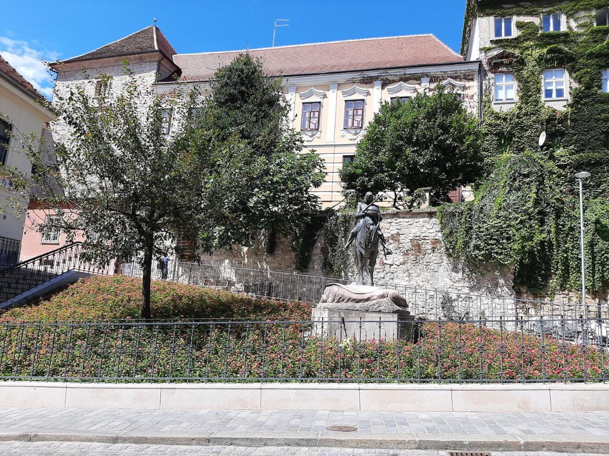 Apartment George&Dragon Zagreb Ngoại thất bức ảnh